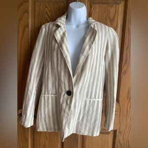 100% linen, fully lined, striped, blazer.  Large  , see measurements.